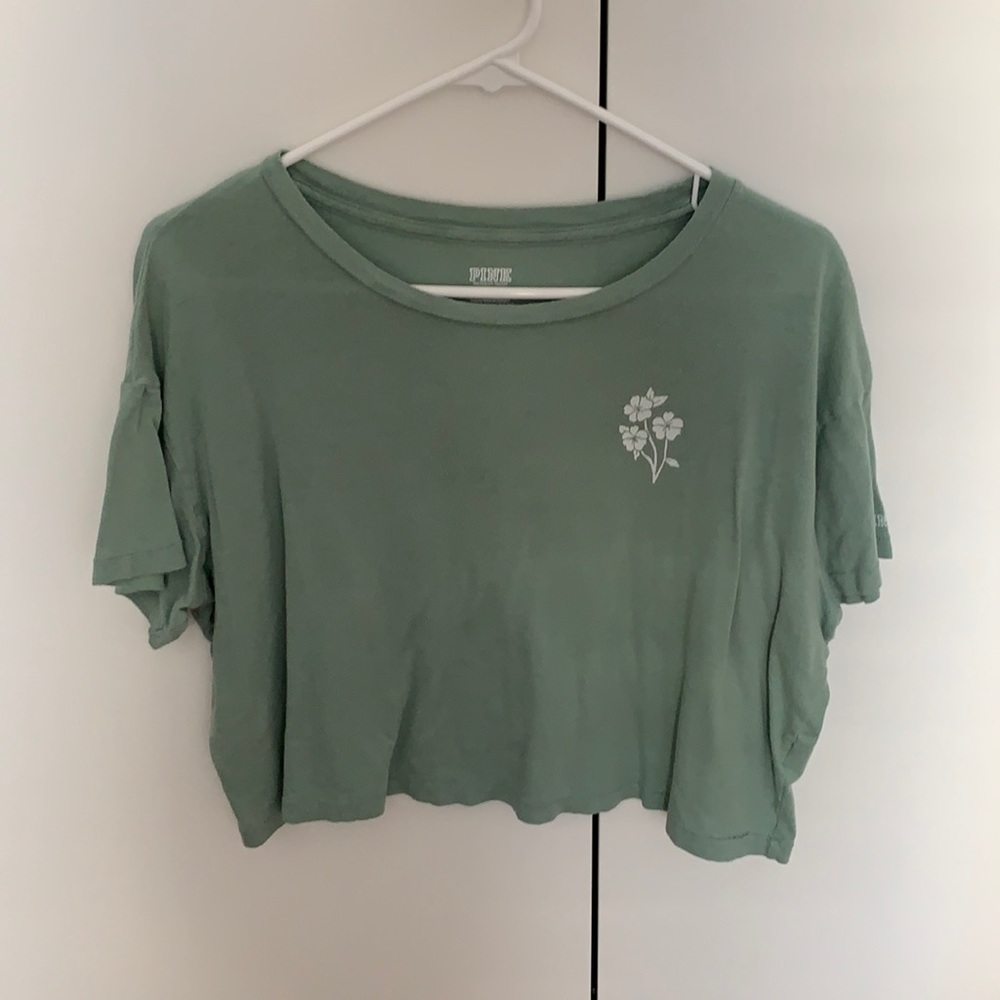 PINK cropped tee with flower